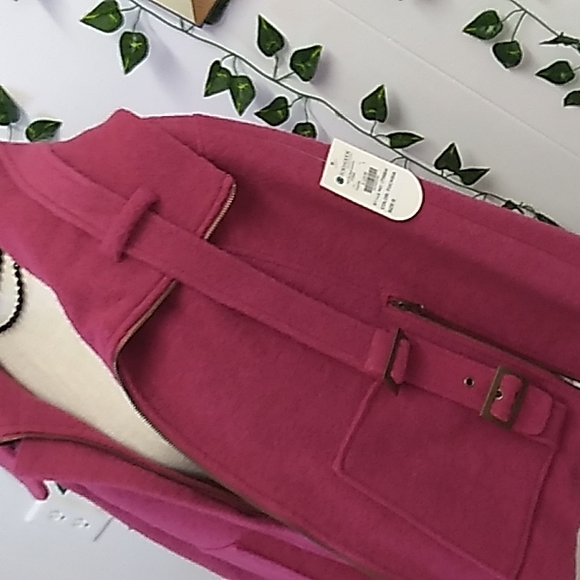 Luii ZIP FRONT FUSCHIA PONCHO SZ S FROM FOXWOOD RESORT/CASINO - Picture 6 of 14
